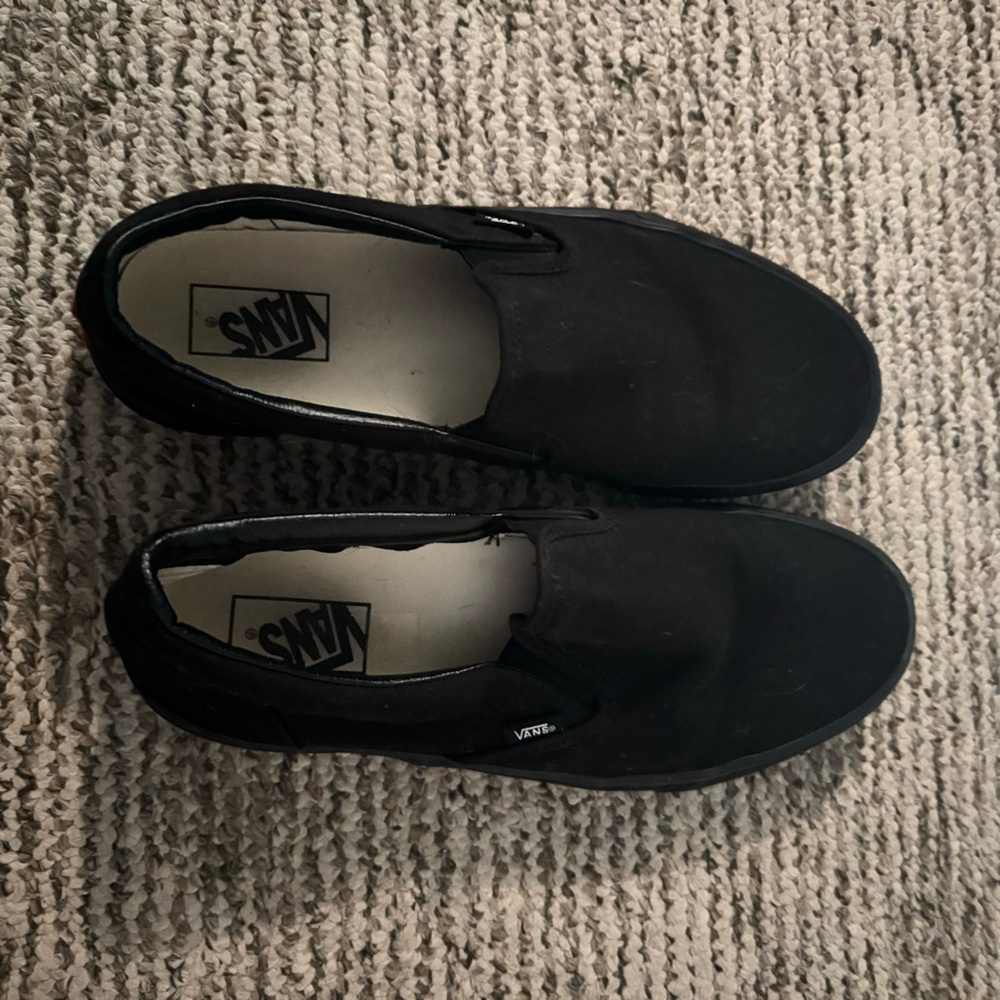 black vans slides